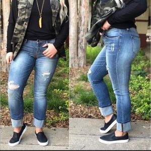 Boyfriend cuffed jeans